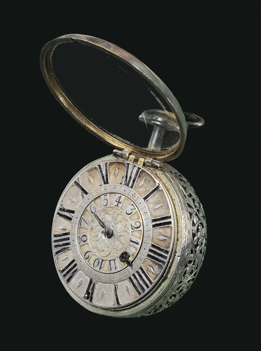 trésors du MIR : Silberne Taschenuhr mit Wecker